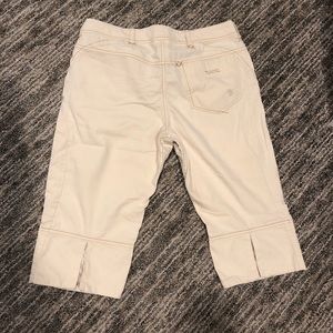 Mountain Hardwear capris size 10